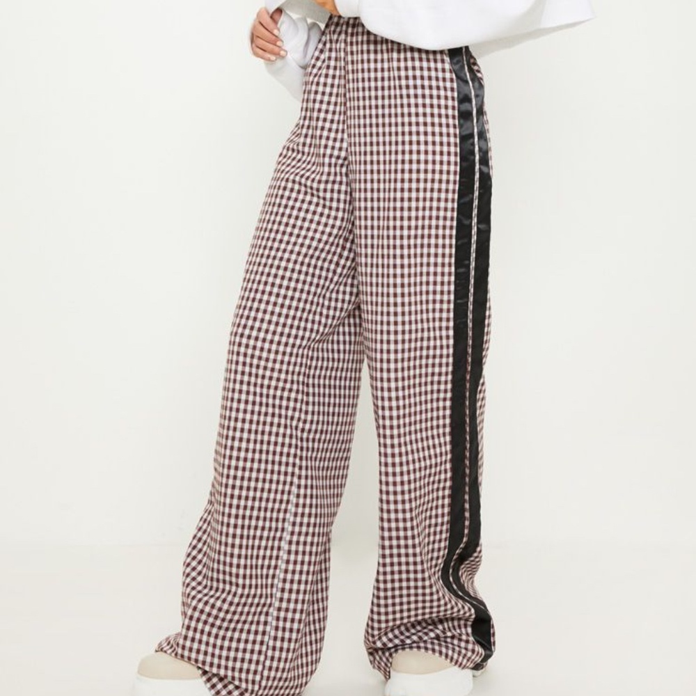 PLT Chocolate Check Contrast Stripe Pants
